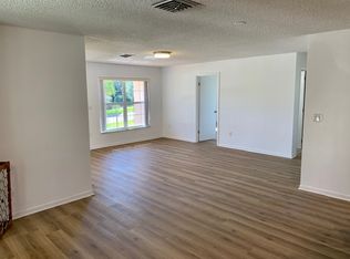 728 Lake Blue Dr, Lake Placid, FL 33852