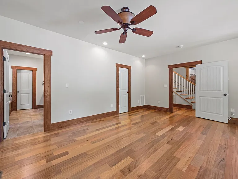 2171 Briarwood Cir — Photo 8