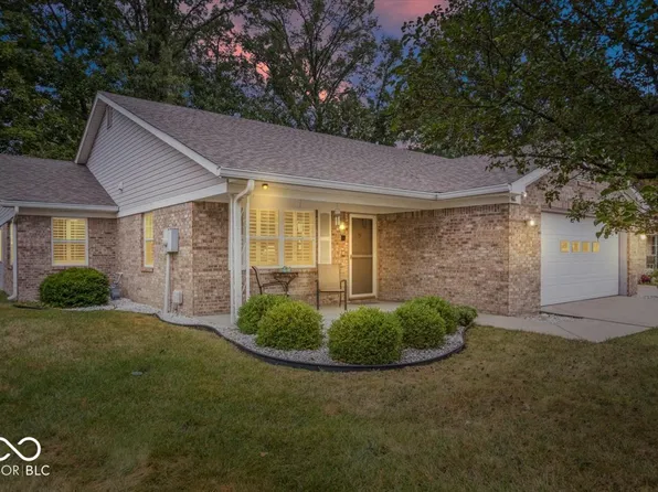 566 Cresthaven Dr, Indianapolis, IN 46217