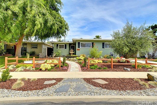 1st image of 3614 Conquista Ave