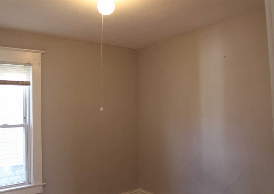2nd image of 1018 Regent St
