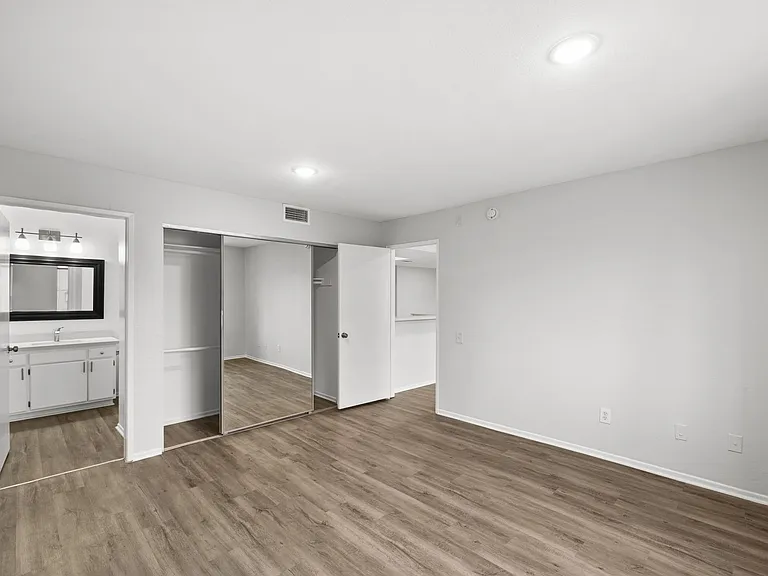 4432 Coldwater Canyon — Photo 12