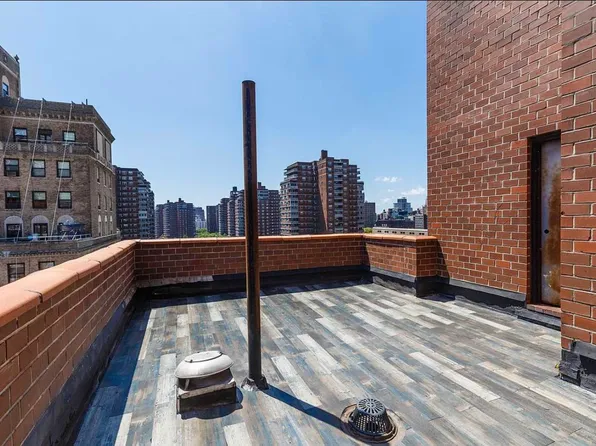 345 West 30th Street image 5 of 9