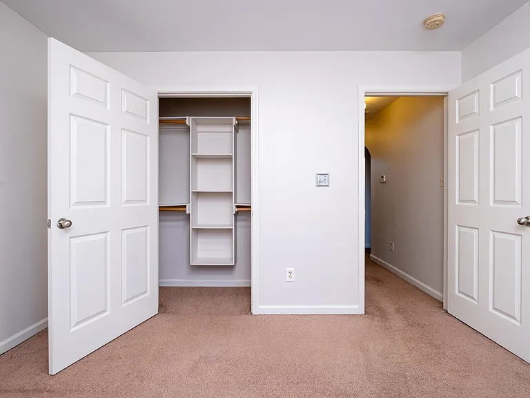 25 Courtfield Dr — Photo 39