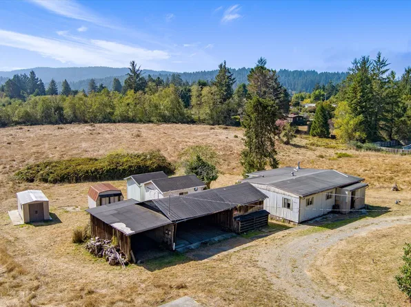 220 Parker Ln, McKinleyville, CA 95519
