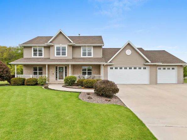 410 Hidden Hollow Ct, Denmark, WI 54208