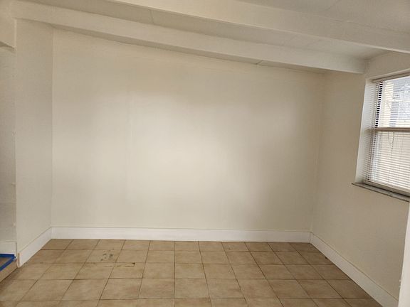 5th image of 21447 NW 40th Circle Ct
