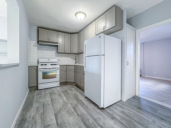 5th image of 2509 Astoria Blvd Ste 2