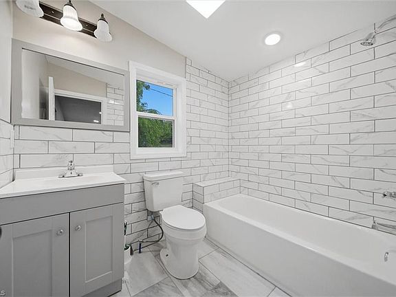 5th image of 491 Pleasant Hill Dr