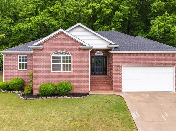 701 W Thornstone Ave, West Fork, AR 72774