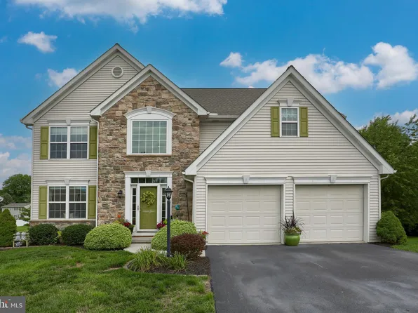 238 Charlan Blvd, Mount Joy, PA 17552