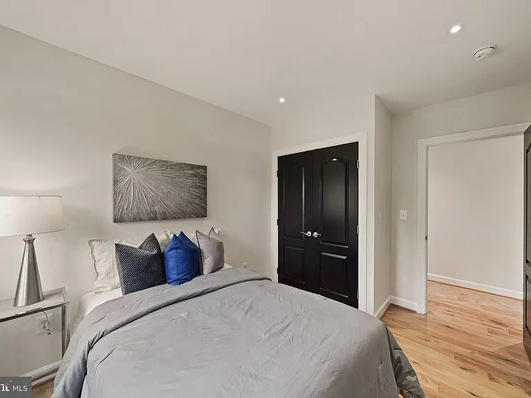 1829 13th St NW #201 — Photo 12