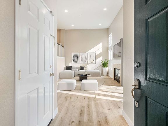 2nd image of 4571 Mangrove Dr