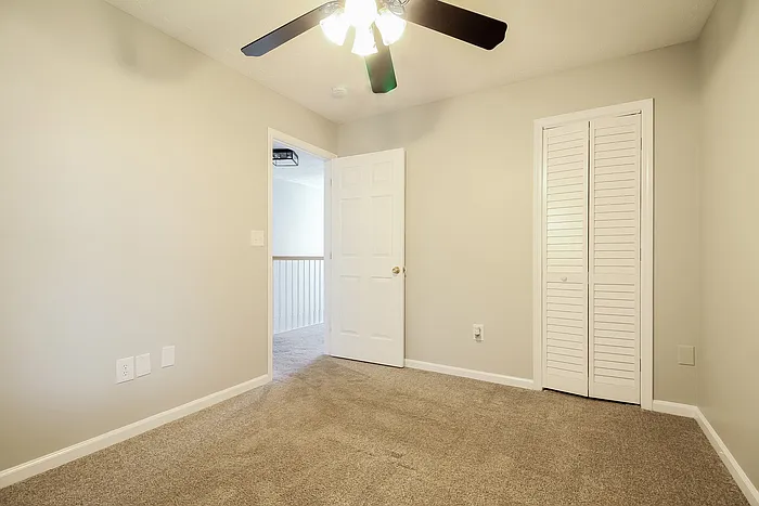 112 W Celestial Dr — Photo 7
