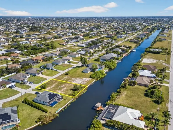 2854 NW 4th St, Cape Coral, FL 33993