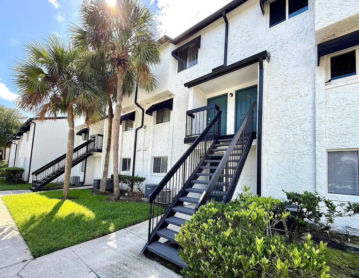 4117 S Semoran Blvd — Photo 1