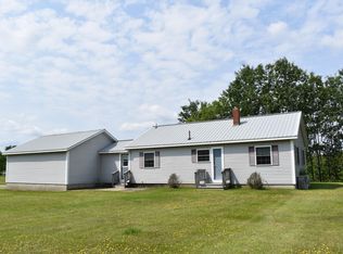 624 Park St, Livermore Falls, ME 04254