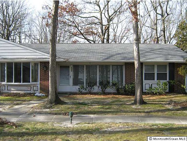 2nd image of 608 Lake Point Drive #B