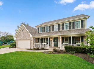 1N529 Bob O Link Dr, Winfield, IL 60190