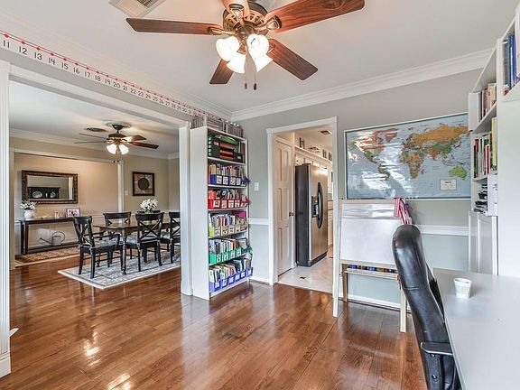 3rd image of 10807 Ella Lee Ln