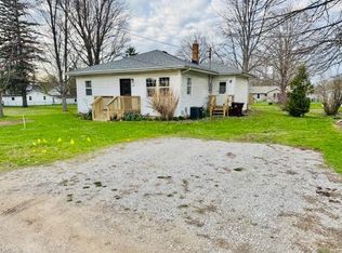 279 E Orchard Ave, Shepherd, MI 48883