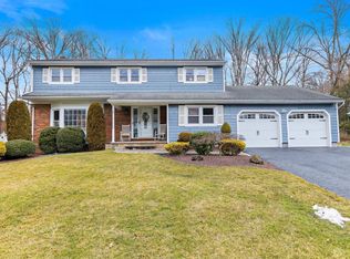 35 Norman Ln, Old Bridge, NJ 08857