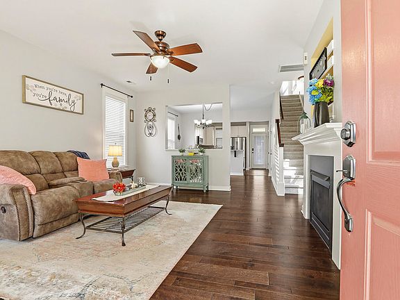 4th image of 4418 Crystal Breeze St