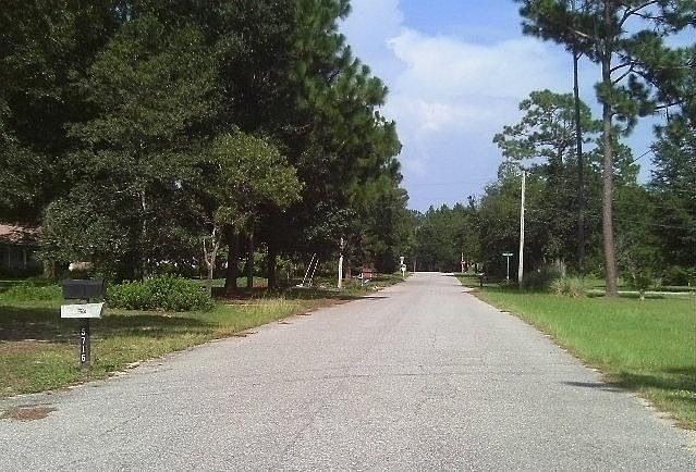 1st image of 5716 Zinnia Ave