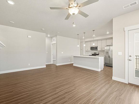 5th image of 4260 Vulcan Creek Dr #201