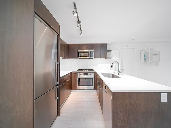 3rd image of 7888 Ackroyd Rd #701