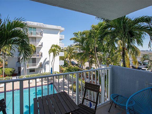 2nd image of 1801 S Treasure Dr APT 321