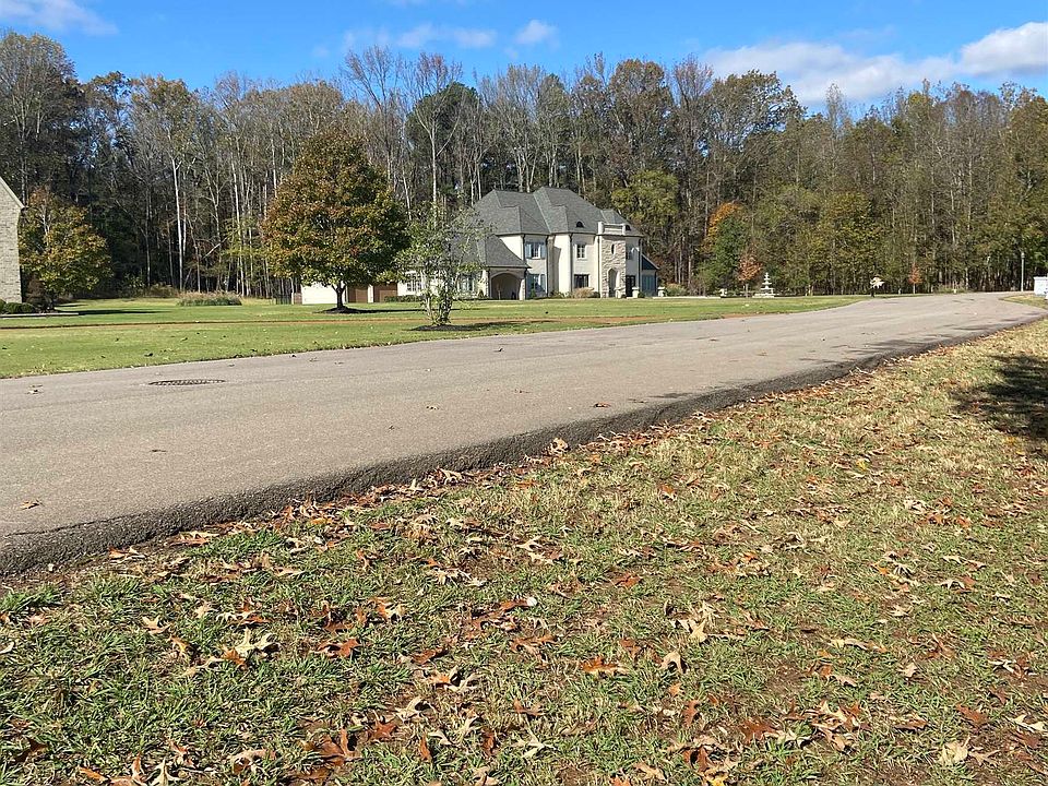 2nd image of 0 Lexington Manor Ln #22