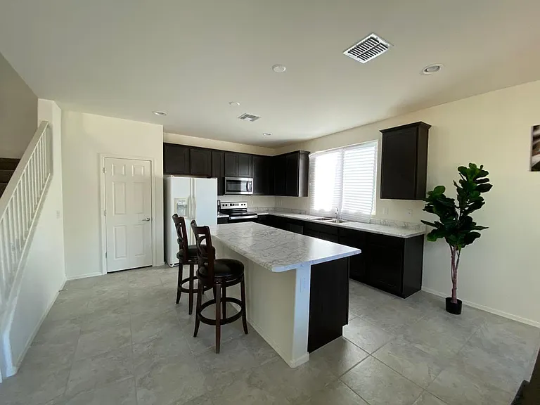 7166 W Townley Ave — Photo 7