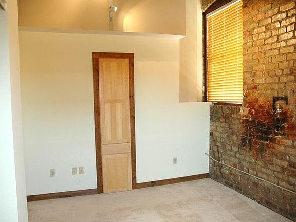 5th image of 113 Pere Marquette Dr Unit 209