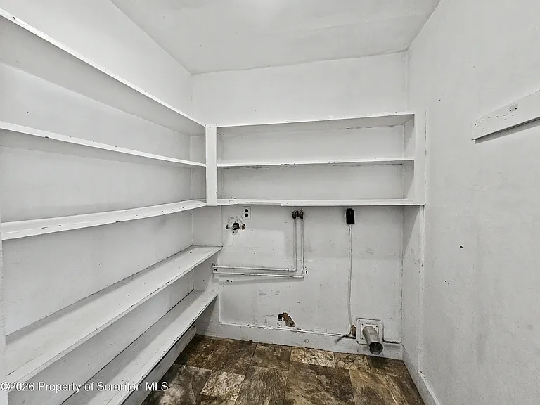 1315 Farr St #2 — Photo 8