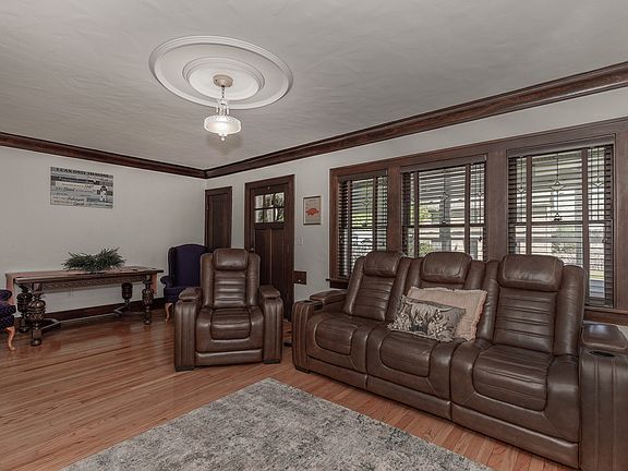 4th image of 2544 23rd Ave #A