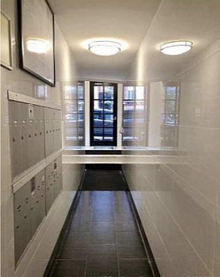 5th image of 454 W 36th St APT 2RW