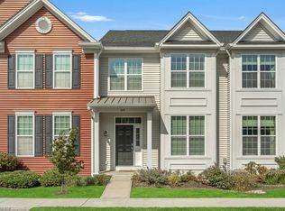 69 Warrington Round, Danbury, CT 06810