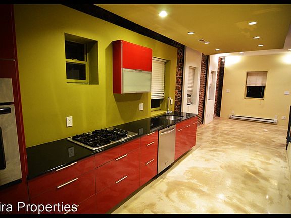 3rd image of 611 E Passyunk Ave #2