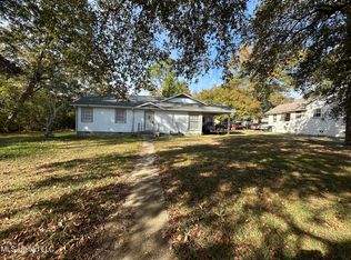 109 Dampeer St, Crystal Springs, MS 39059