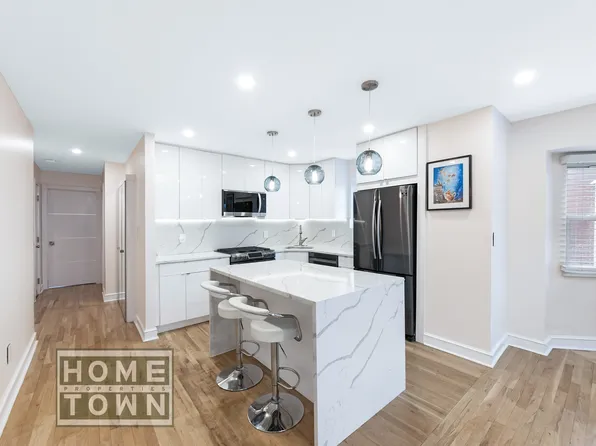 15 Cove Lane image 3 of 15