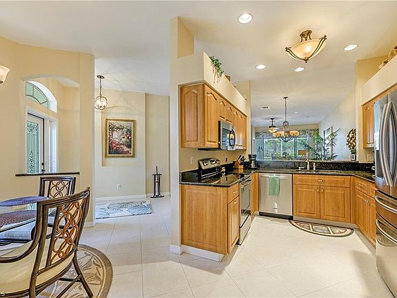 4th image of 26532 Clarkston Dr