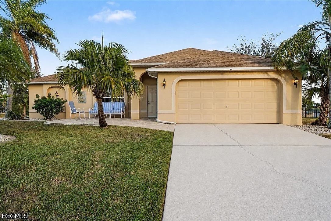3 bed, 2.0 bath, 1485 sqft, $7,500 — Photo 2