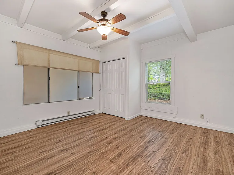 3210 Manzanita Ln — Photo 15