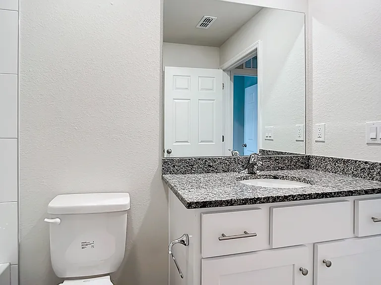 11048 Reims Ave #11048 — Photo 9