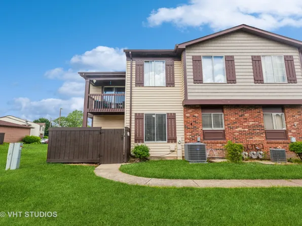 40D Fernwood Dr #40D, Bolingbrook, IL 60440