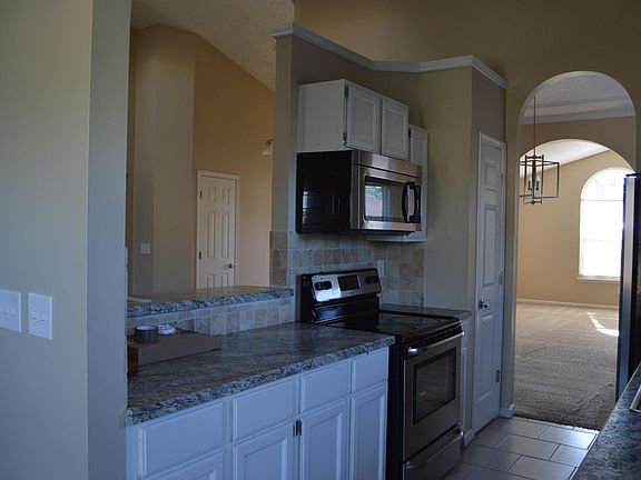 4th image of 8309 Mistwood Cir N