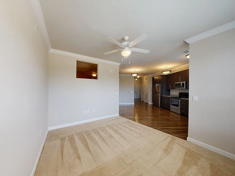 Clairmont at Trinity — Photo 102