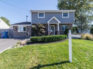 36 Hastings Rd, Old Bridge, NJ 08857