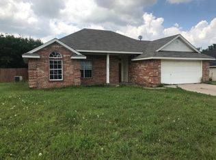 233 Maple Ln, Stephenville, TX 76401